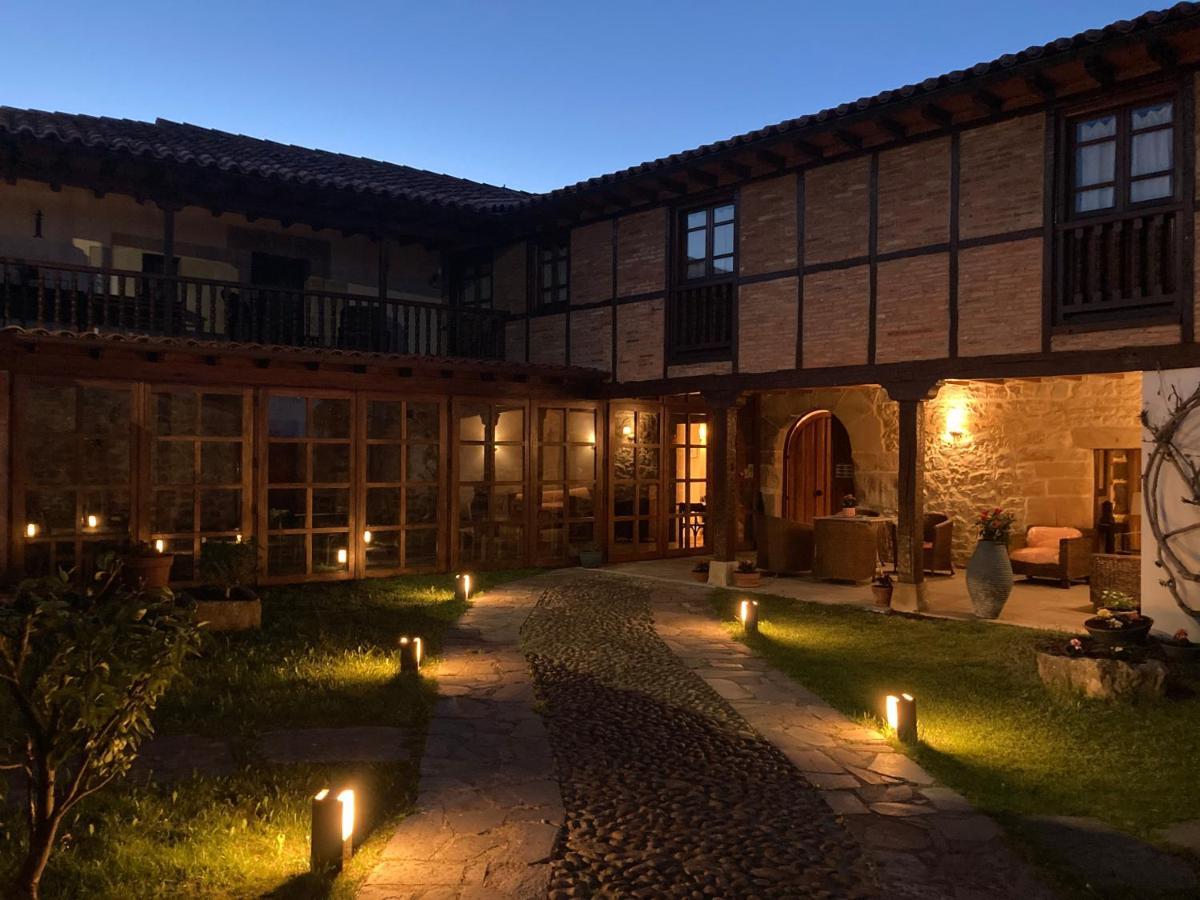 Posada La Casona De Los Gueelitos Santillana del Mar Luaran gambar