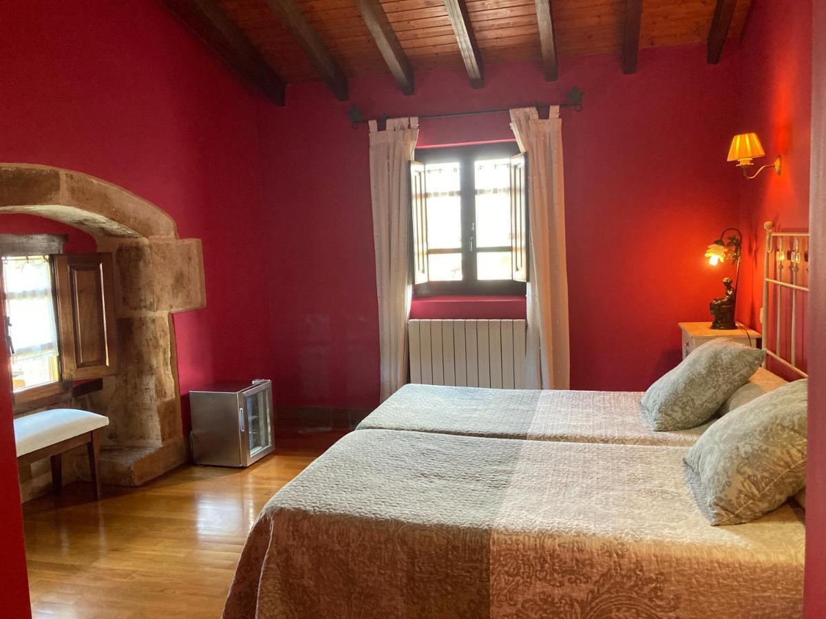 Posada La Casona De Los Gueelitos Santillana del Mar Luaran gambar