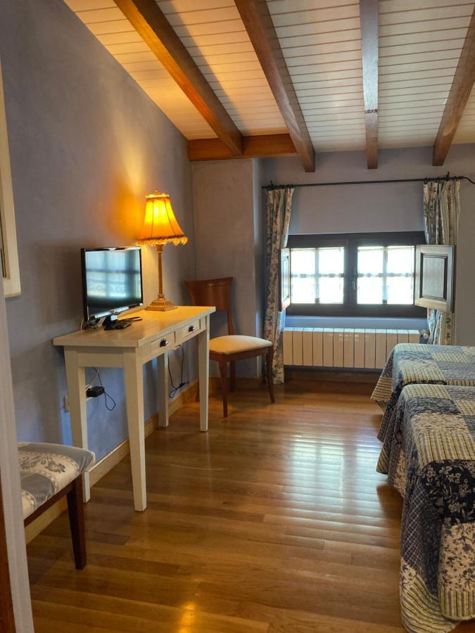 Posada La Casona De Los Gueelitos Santillana del Mar Luaran gambar