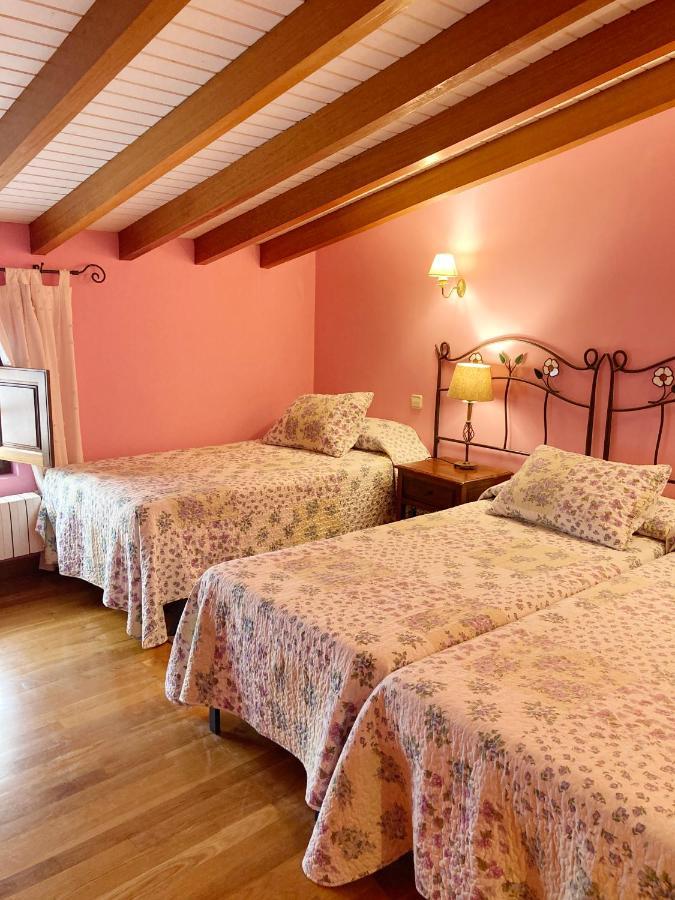 Posada La Casona De Los Gueelitos Santillana del Mar Luaran gambar