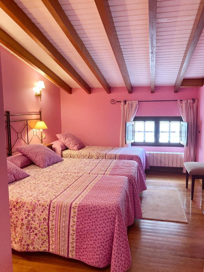 Posada La Casona De Los Gueelitos Santillana del Mar Luaran gambar